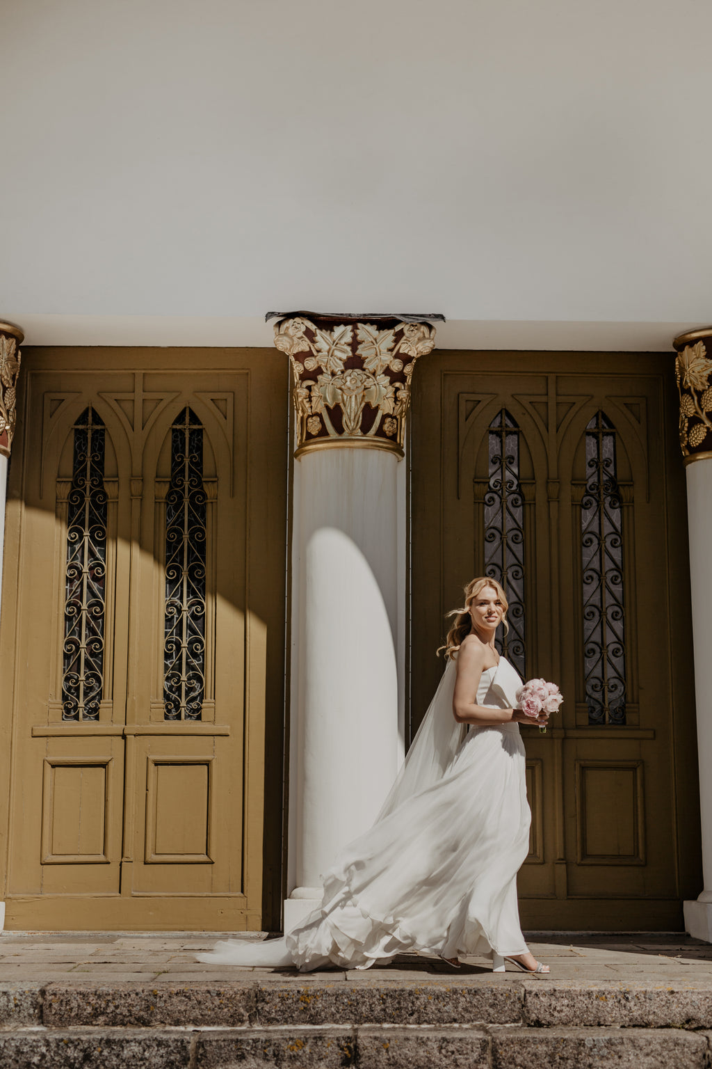 Elegantiška korsetinė suknelė